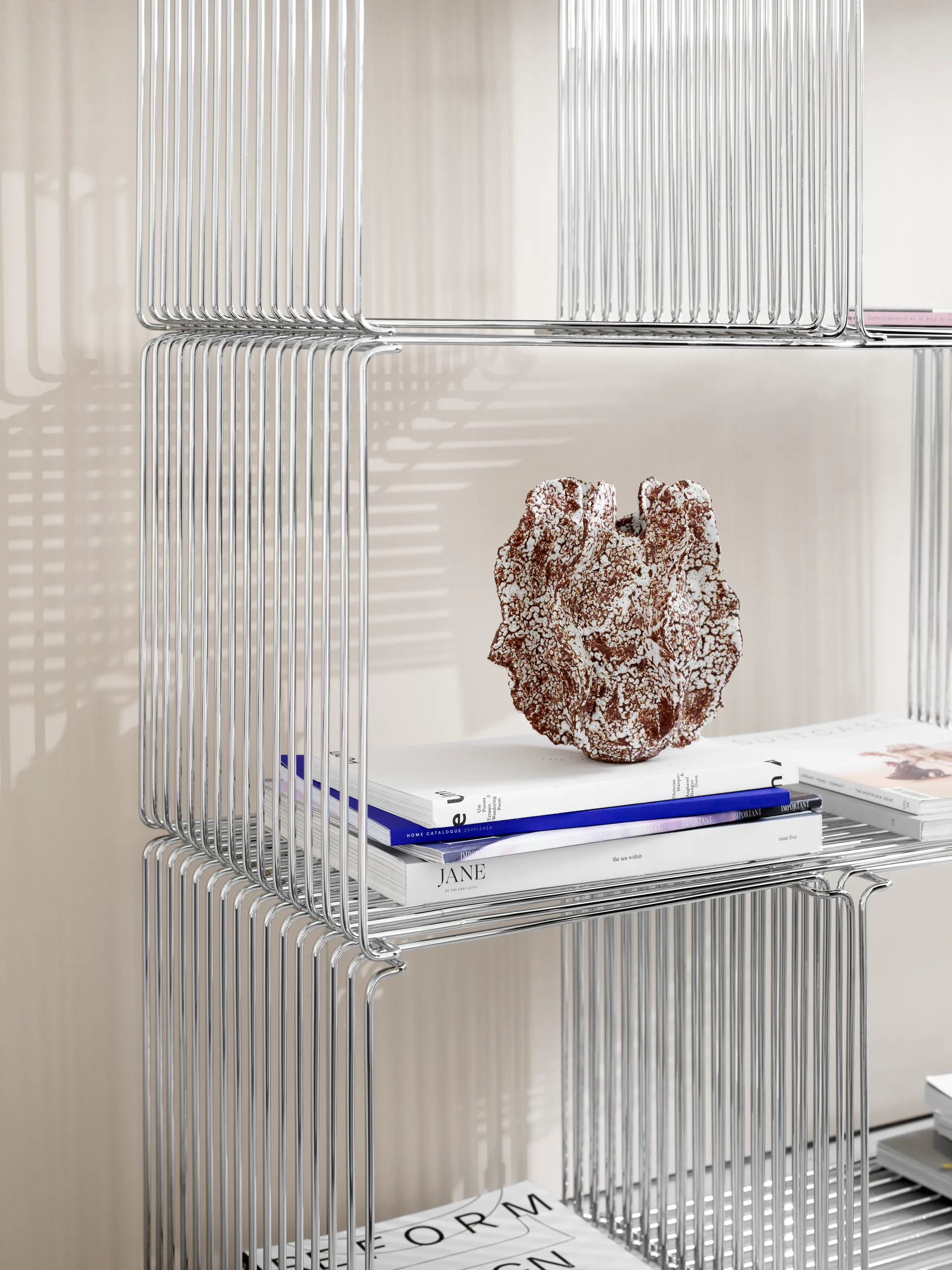 Panton Wire Extended shelf 70x34,8x34,8 cm, Chrome Montana