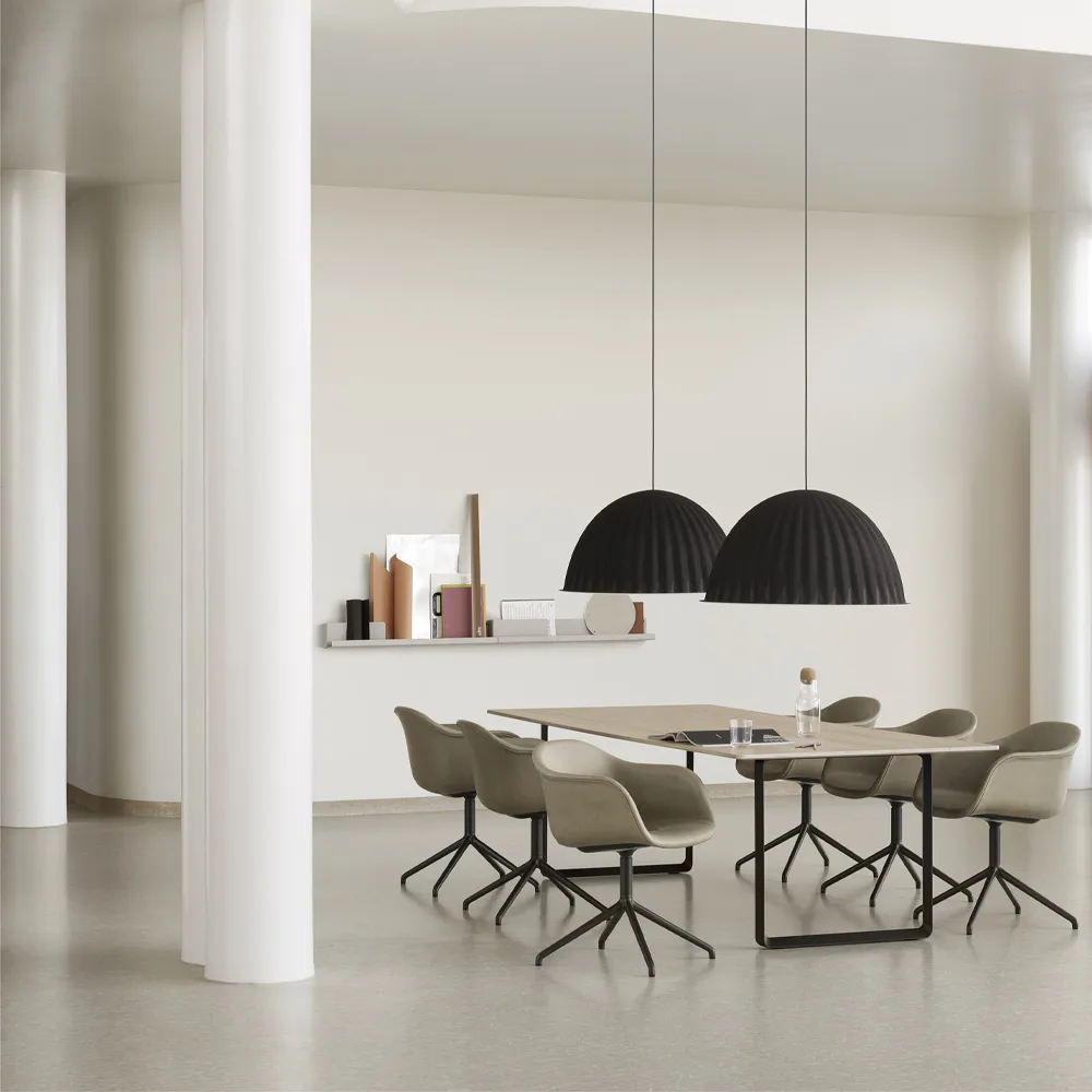 70/70 dining table 295x108 cm, Oak veneer-Plywood-Grey Muuto