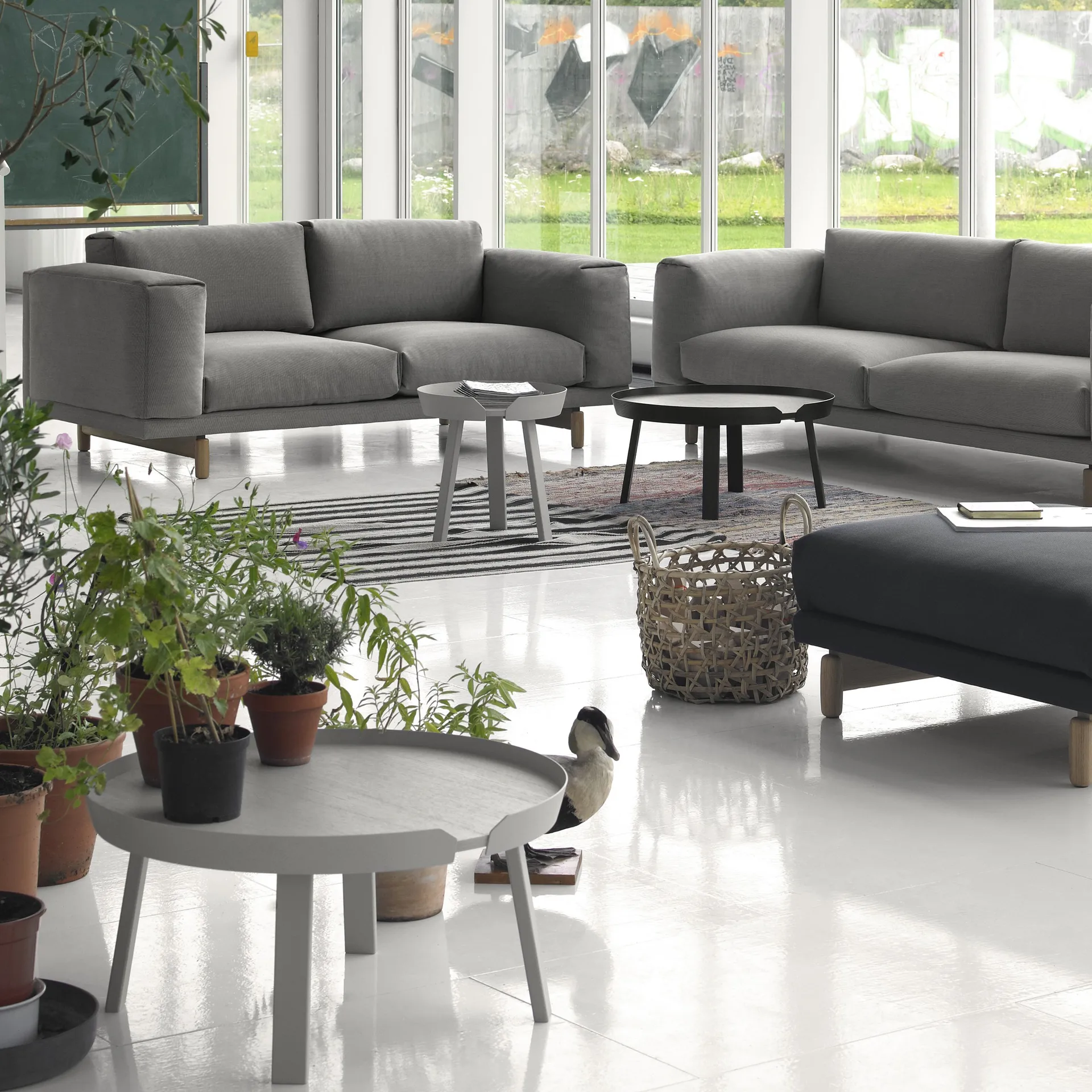 Around table small, grey Muuto