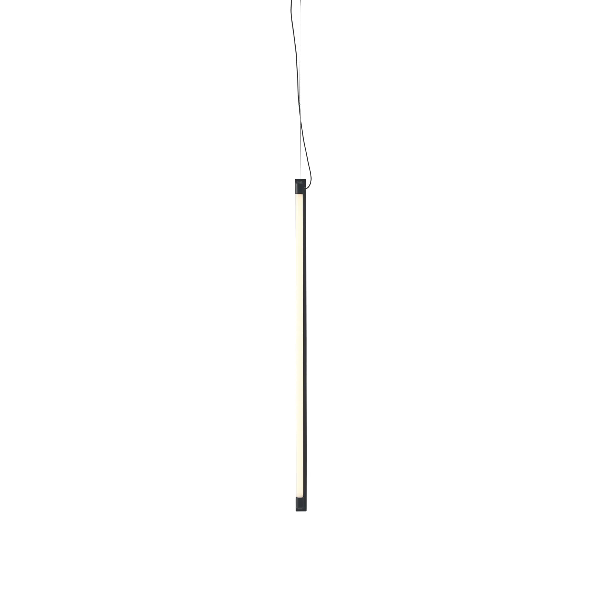Fine Suspension Lamp 90 cm, Black Muuto