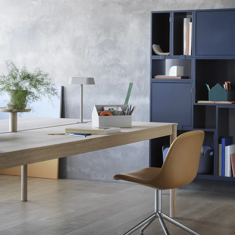 Linear System End Module table, Oak veener-oak 240x142 cm Muuto