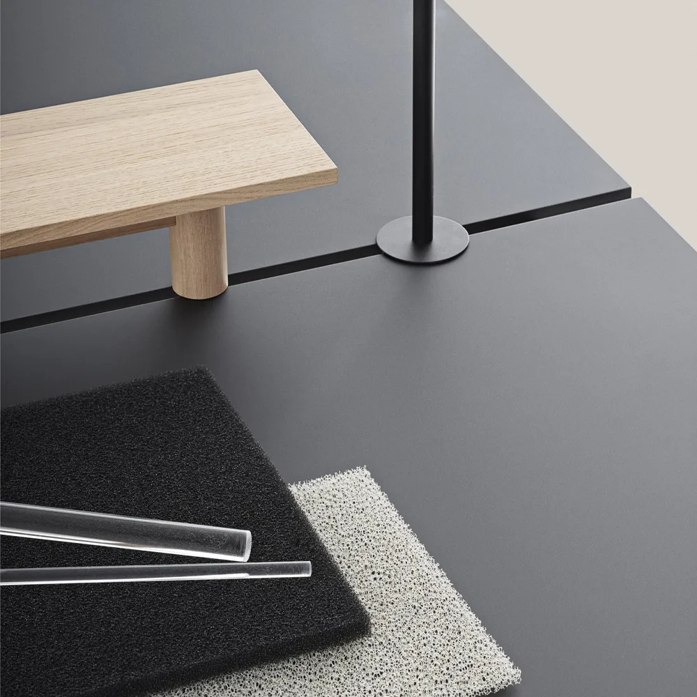 Linear System tray, Oak Ø36 cm Muuto