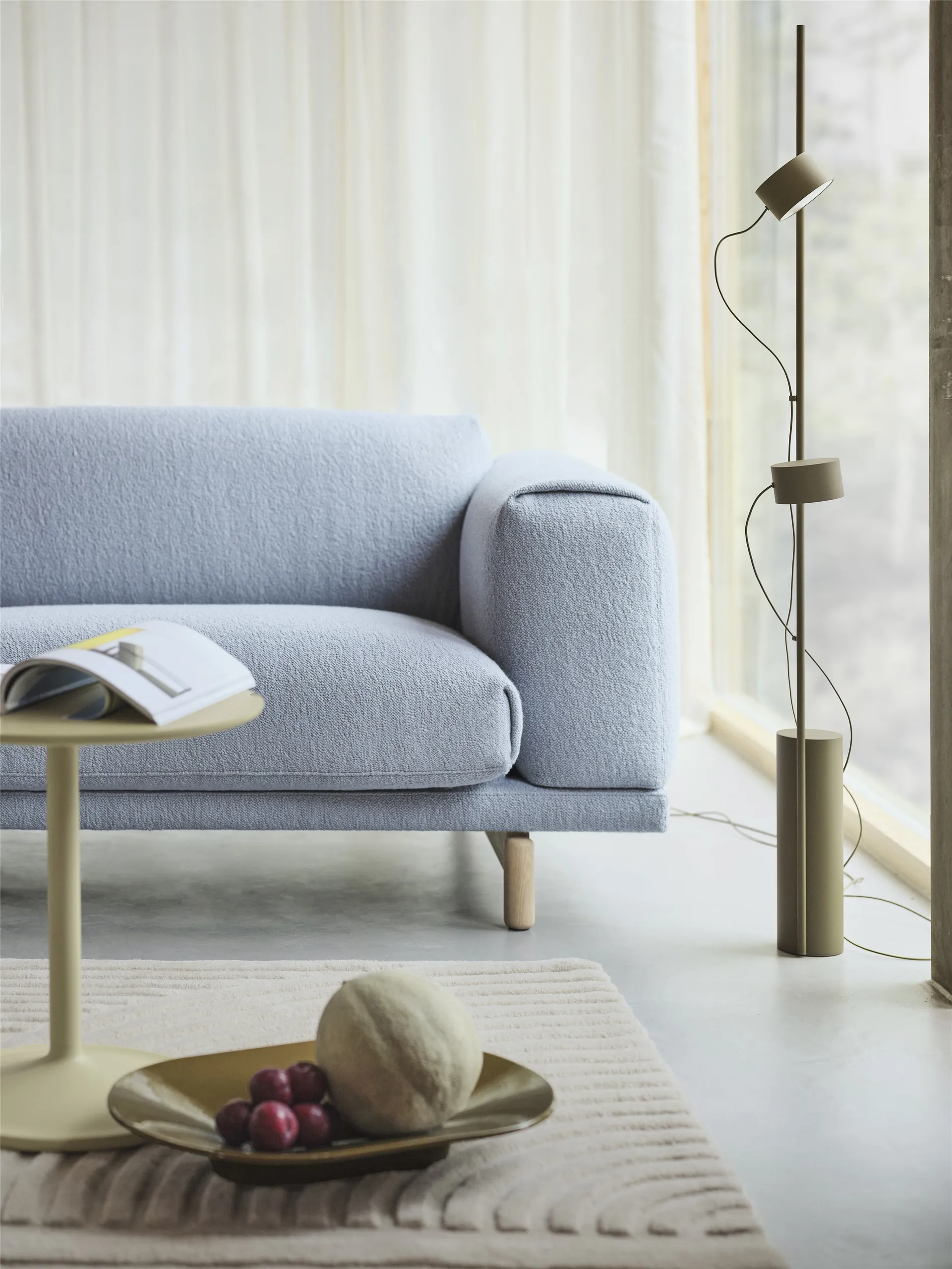 Post floor lamp, Brown-green Muuto