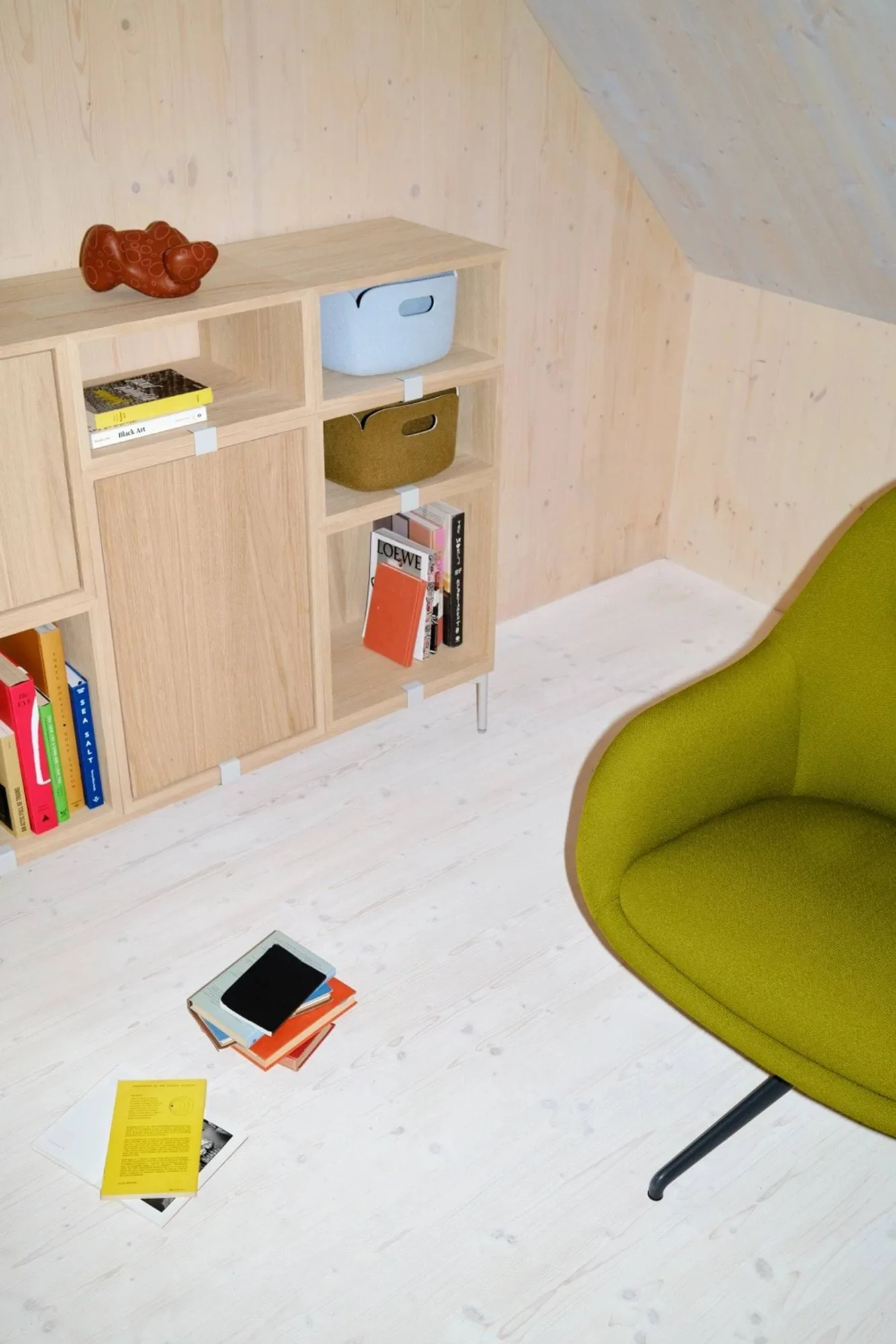 Stacked 2.0 shelving open, medium, oak Muuto