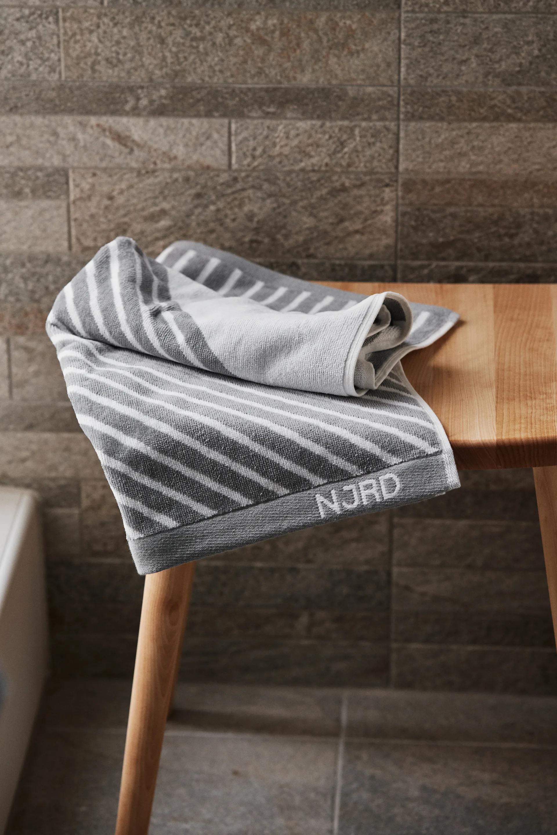 Stripes towel set 4 pieces - Grey NJRD