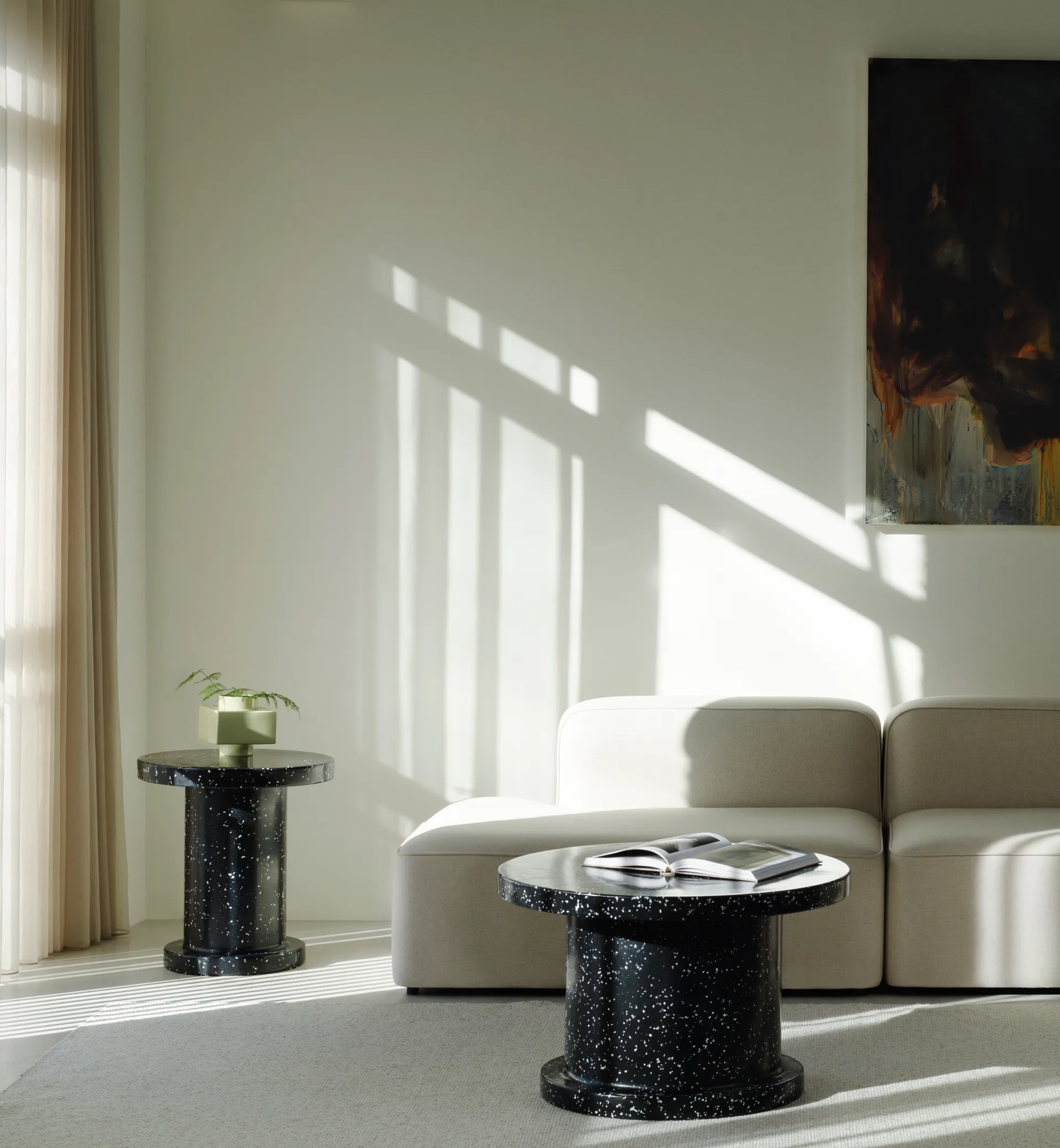 Bit coffee table, Black Normann Copenhagen