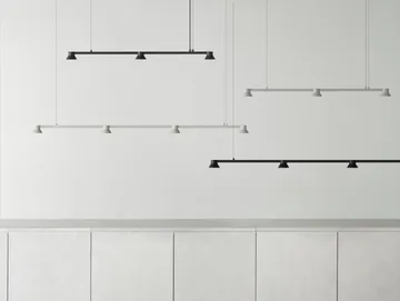 Hat ceiling lamp linear small - Black - Normann Copenhagen