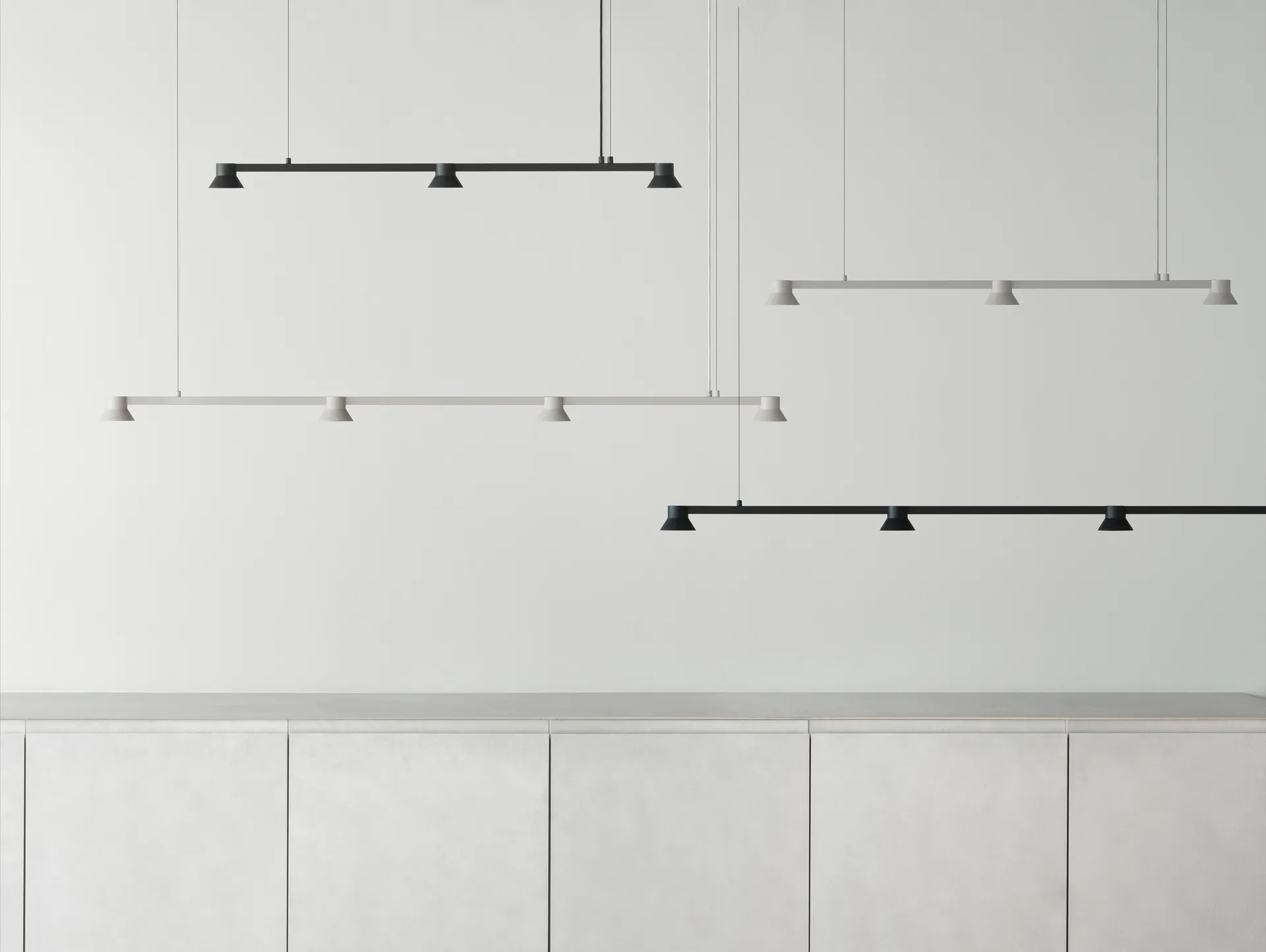 Hat ceiling lamp linear small, Warm grey Normann Copenhagen