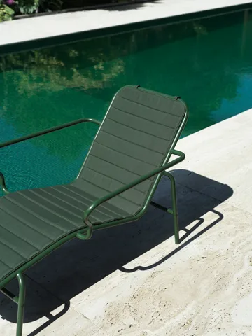 Vig Chaise Lounge sunbed - Green - Normann Copenhagen