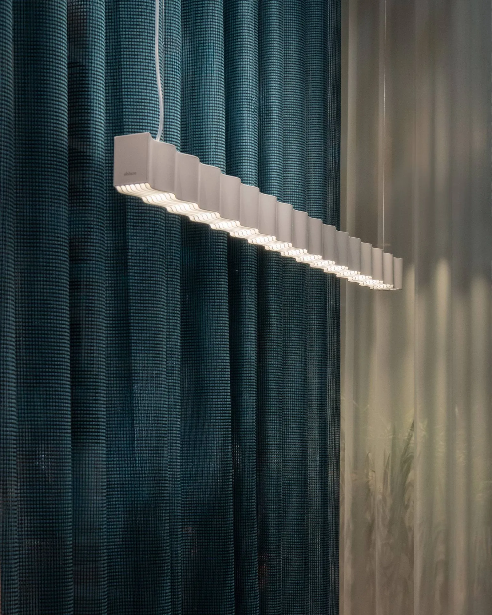 Superwave pendant lamp, White Oblure