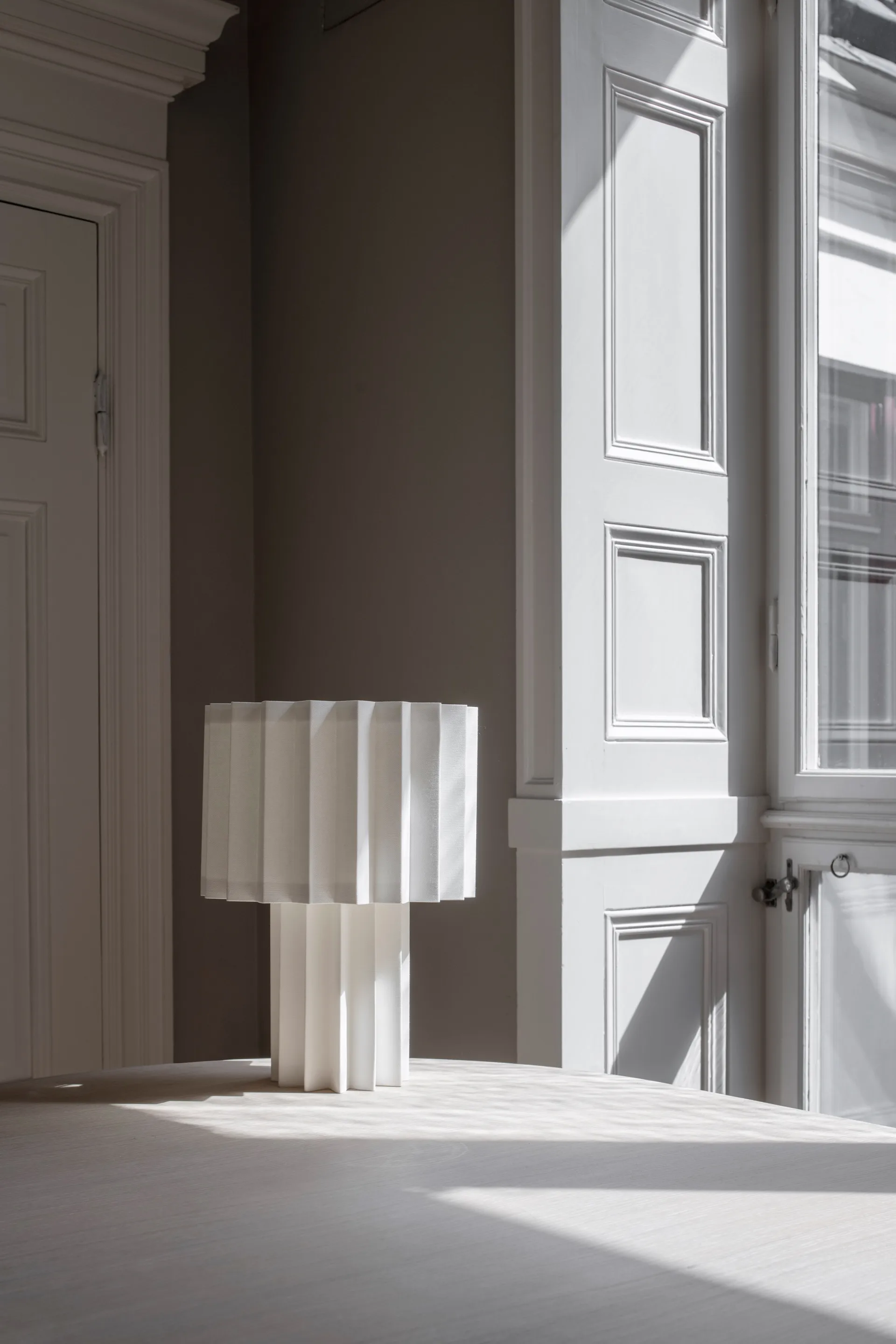Plissé fabric table lamp, White, 40,9 cm Örsjö Belysning