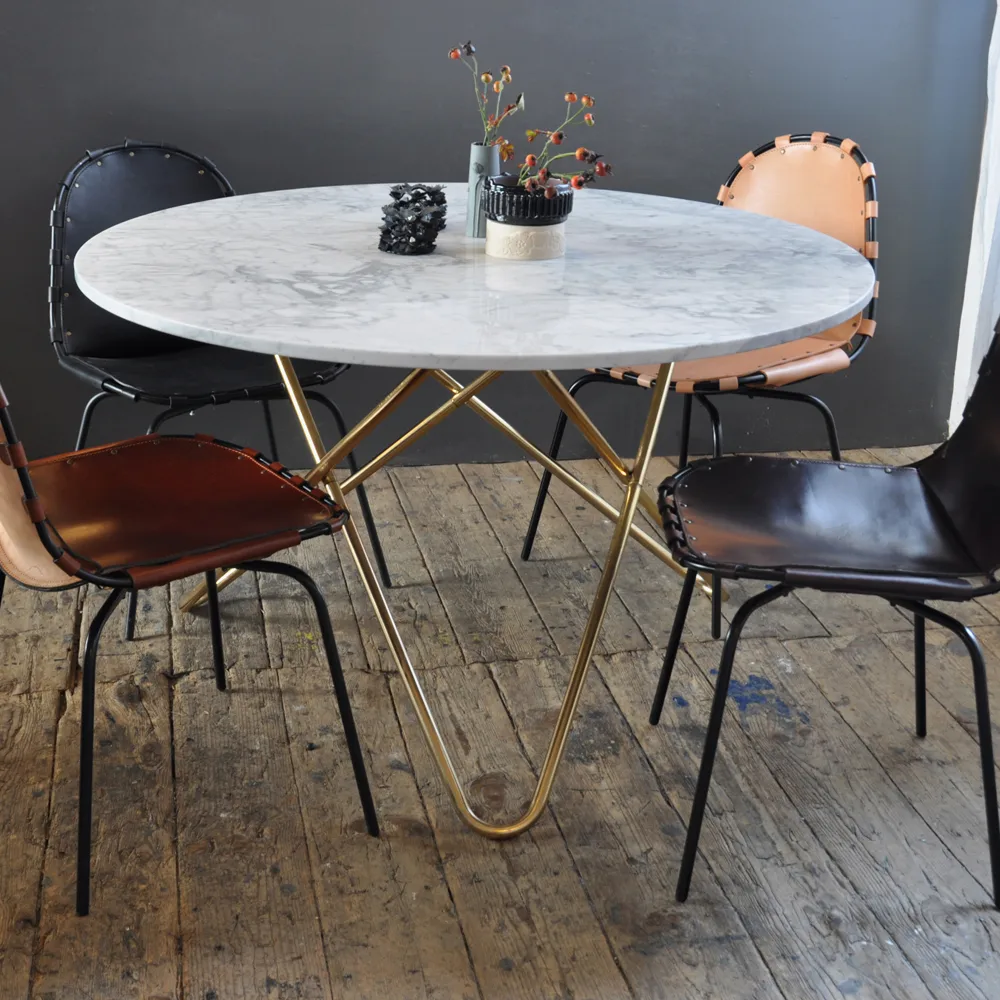 Big O Table dining table, Marble carrara. brass stand OX Denmarq