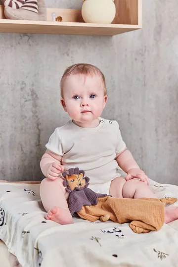 Lobo Lion baby blanket 40x40 cm - Caramel - OYOY