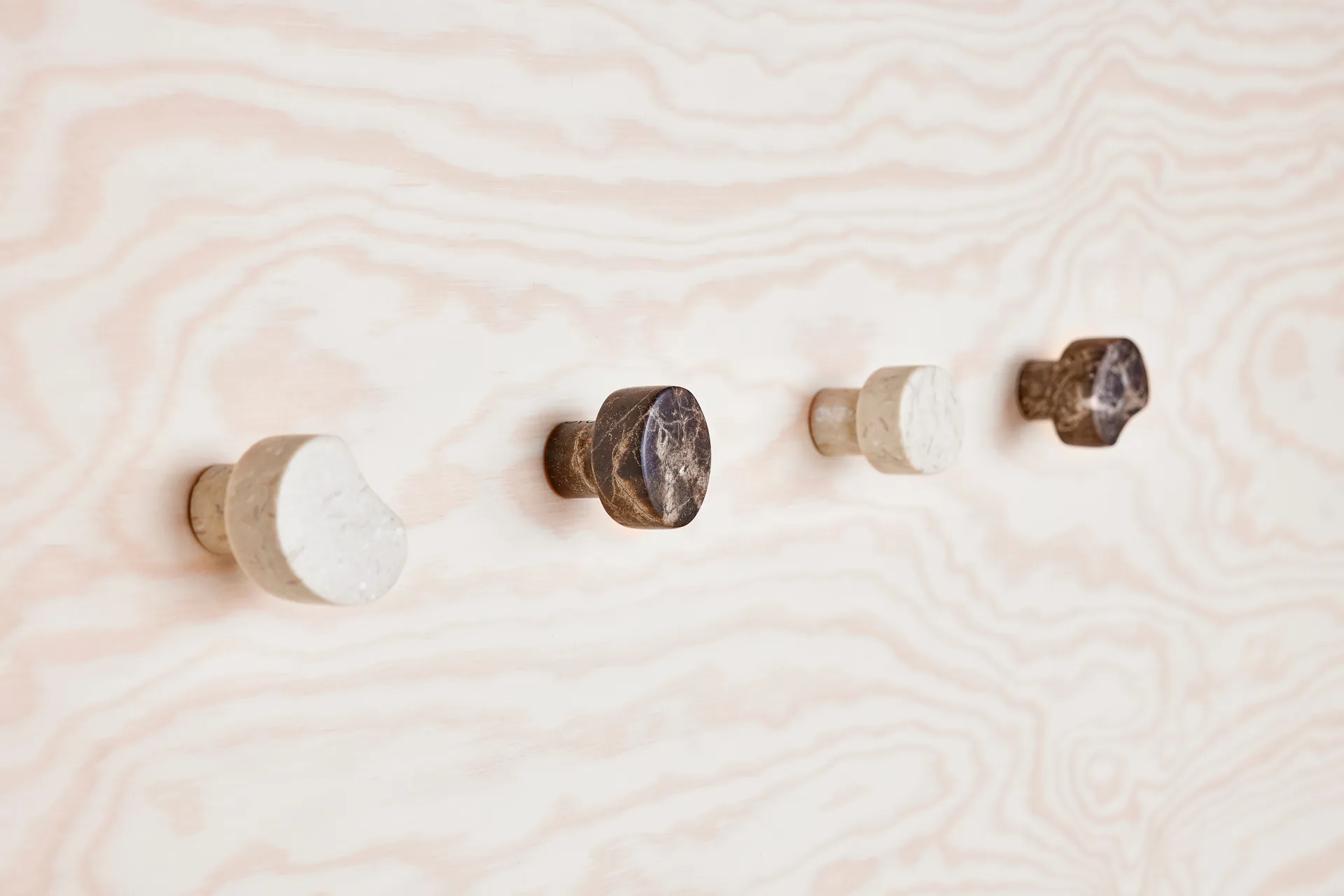 Savi marble hook no.1, Choko OYOY