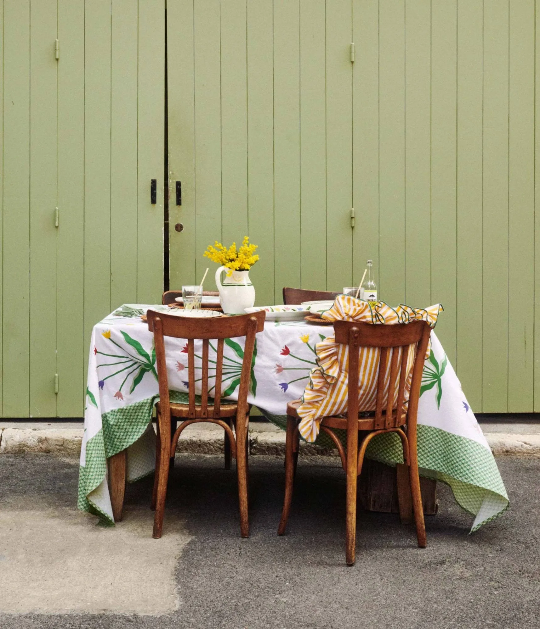 Madelen Möllard Tulip tablecloth, Multi, 250x150 cm Pick a Poppy