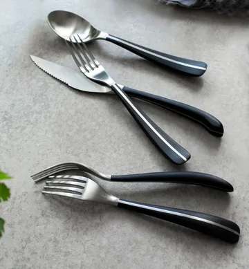 Contour spoon - black - Robert Welch