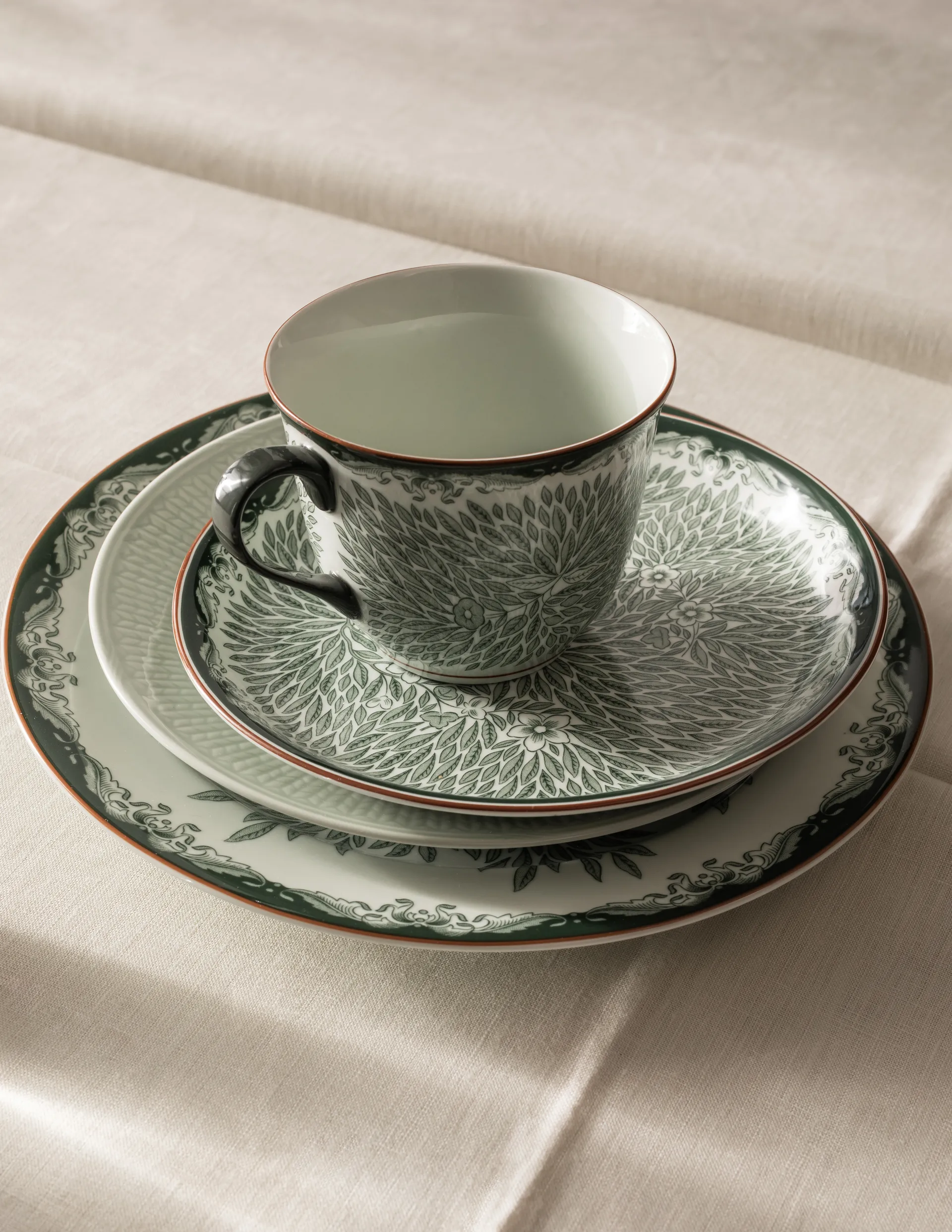 Ostindia Floris plate Ø27 cm, Green Rörstrand