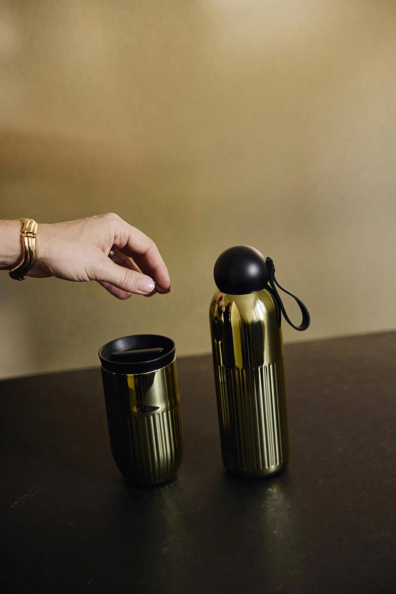 Tekla thermos bottle, Gold chrome, 50 cl Sagaform