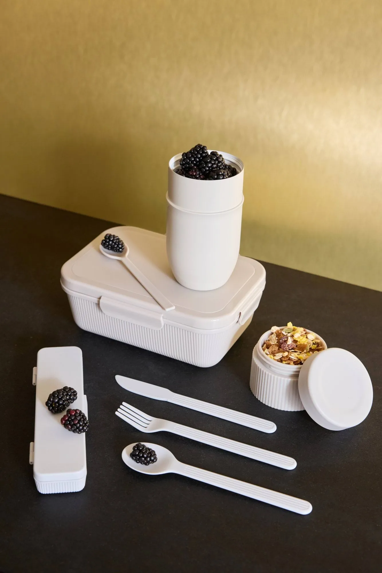 Tina cutlery set, Beige Pantone Warm grey 3C Sagaform