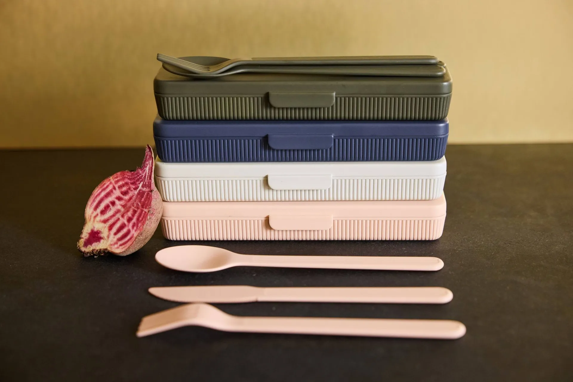 Tina cutlery set, Beige Pantone Warm grey 3C Sagaform