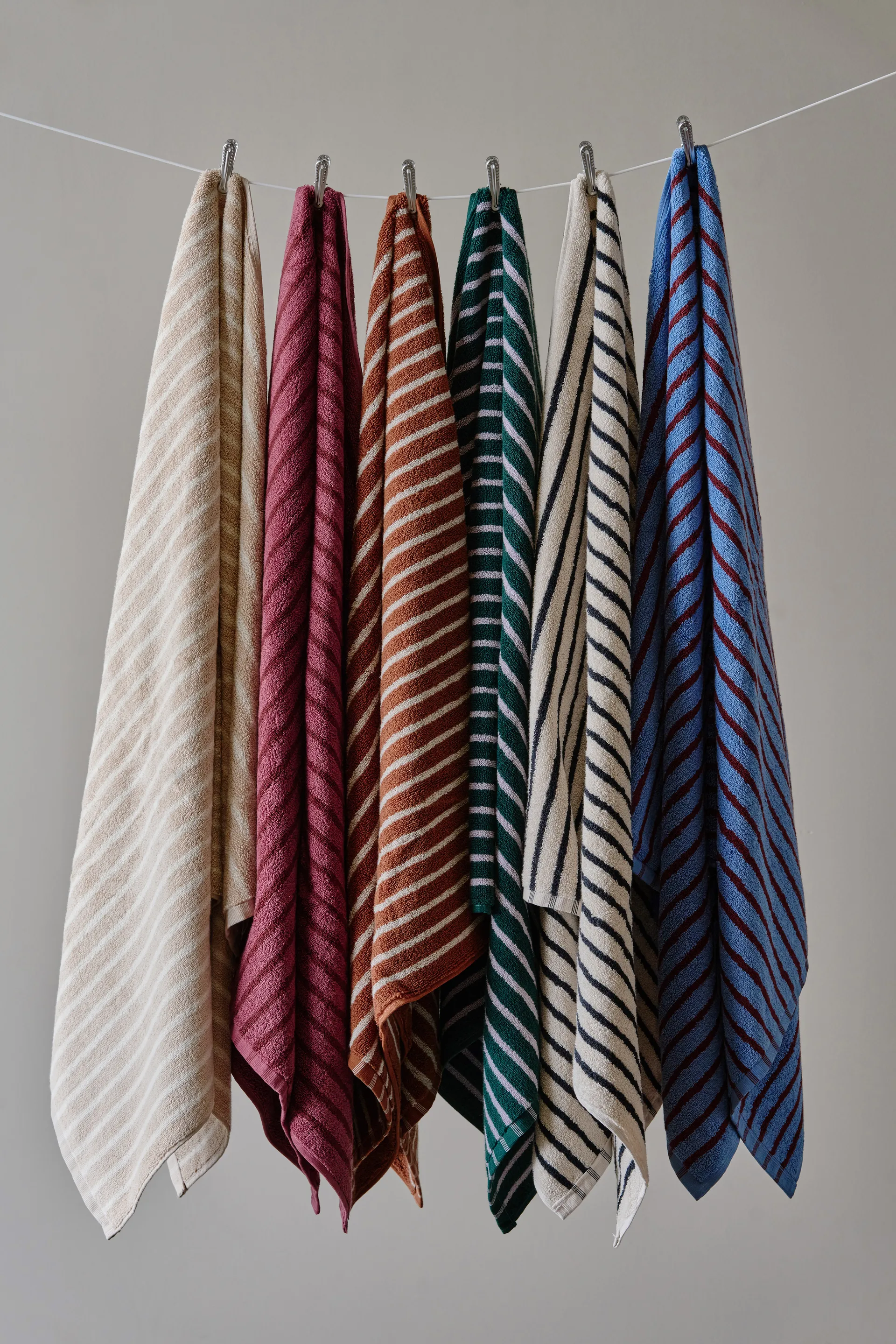 Drift bath towel 100x150 cm, Blue-red Scandi Living