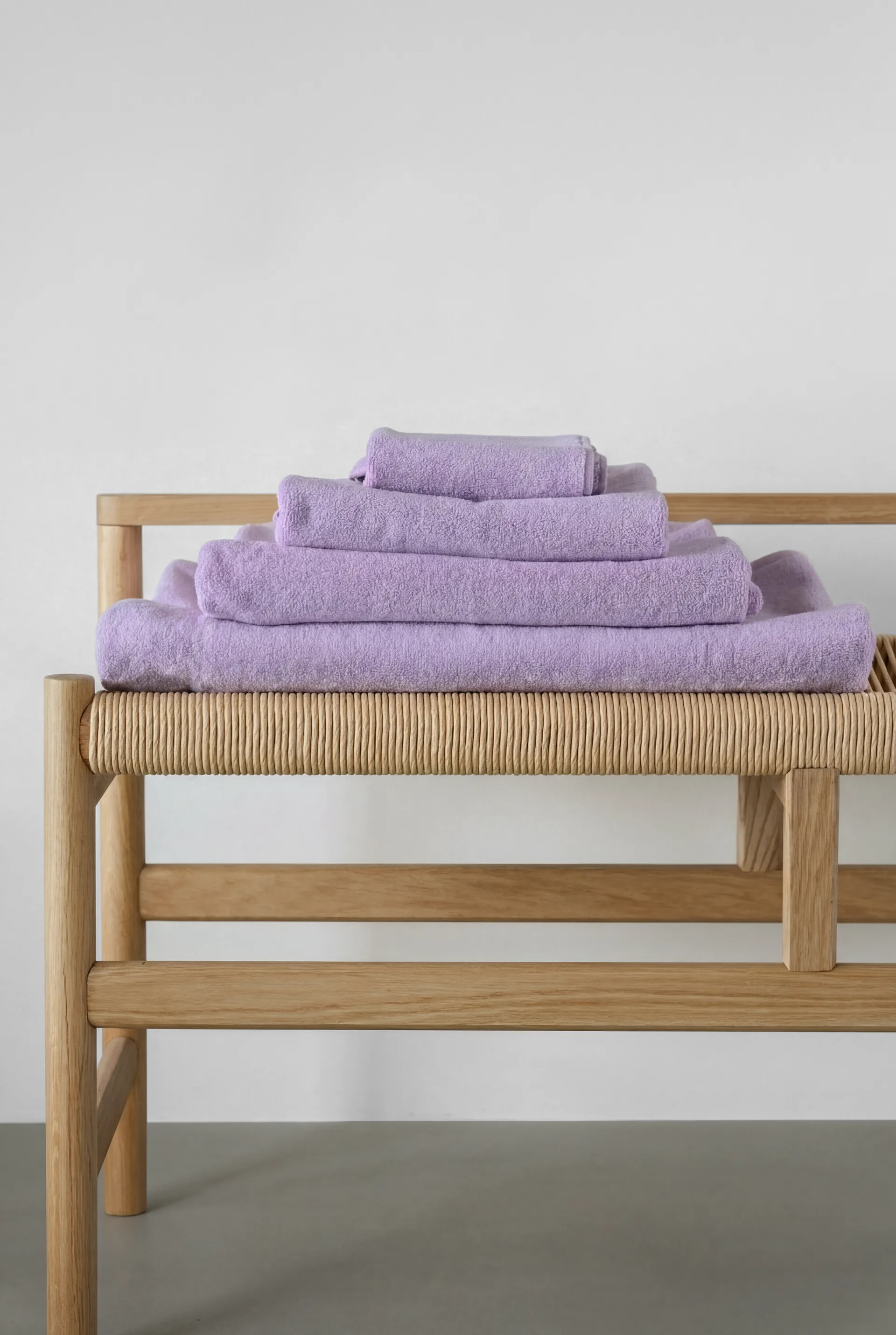 Drift towel 30x50 cm, Purple Scandi Living