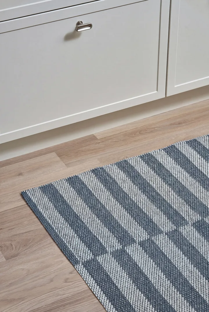 Path rug - Ocean blue, 150x200 cm - Scandi Living