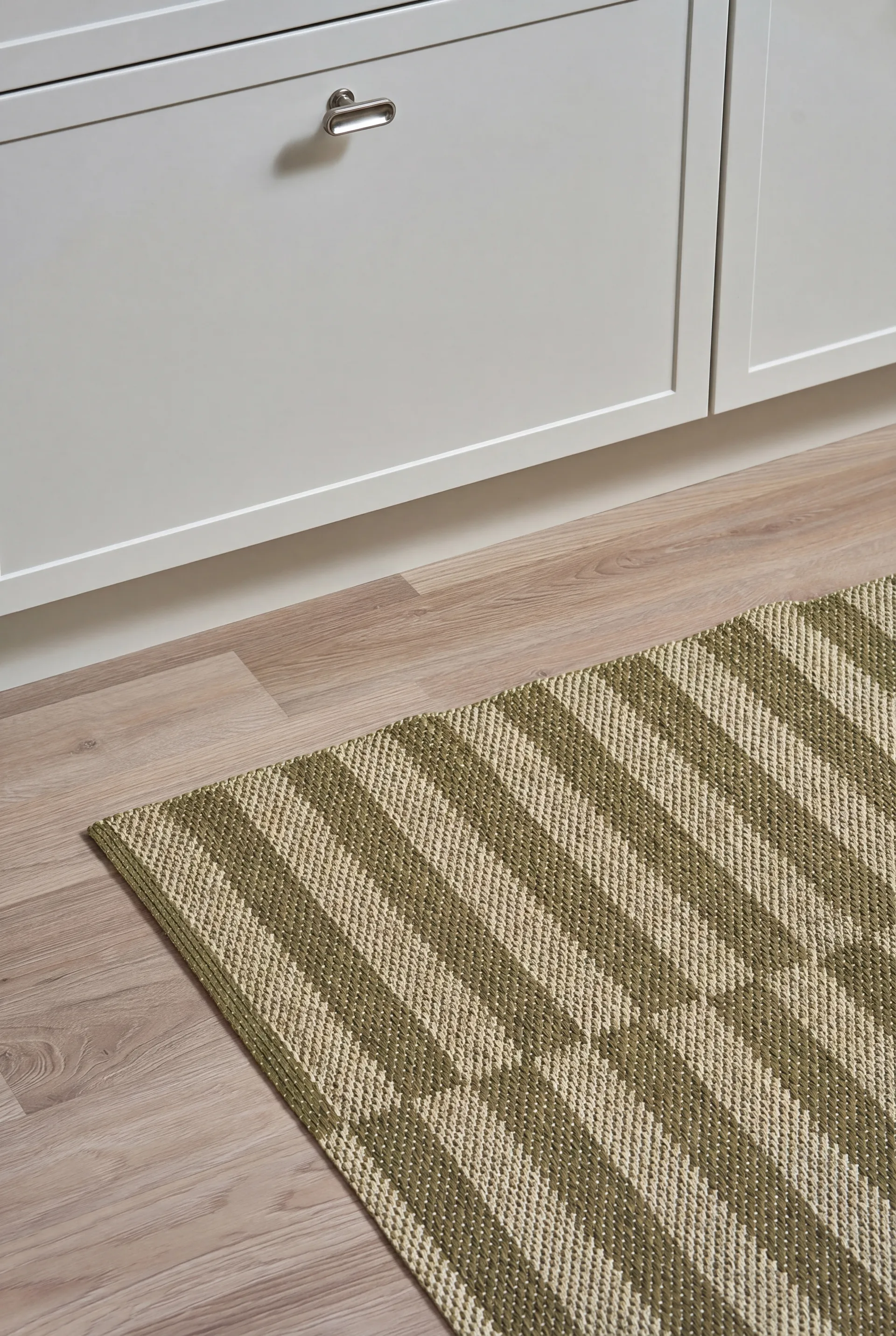 Path rug, Olive green, 200x300 cm Scandi Living