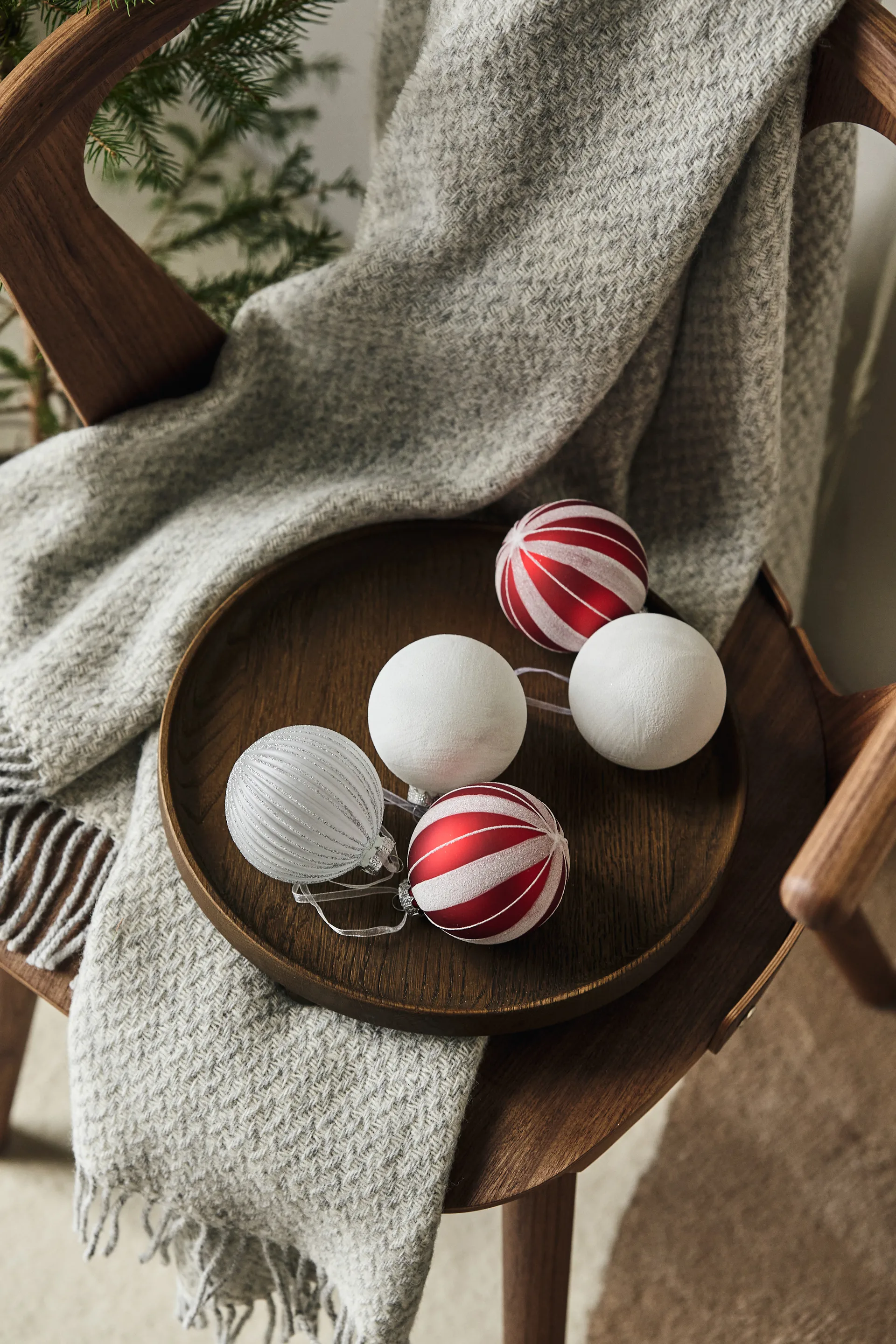 Snowing baubles 6-pack, White Scandi Living