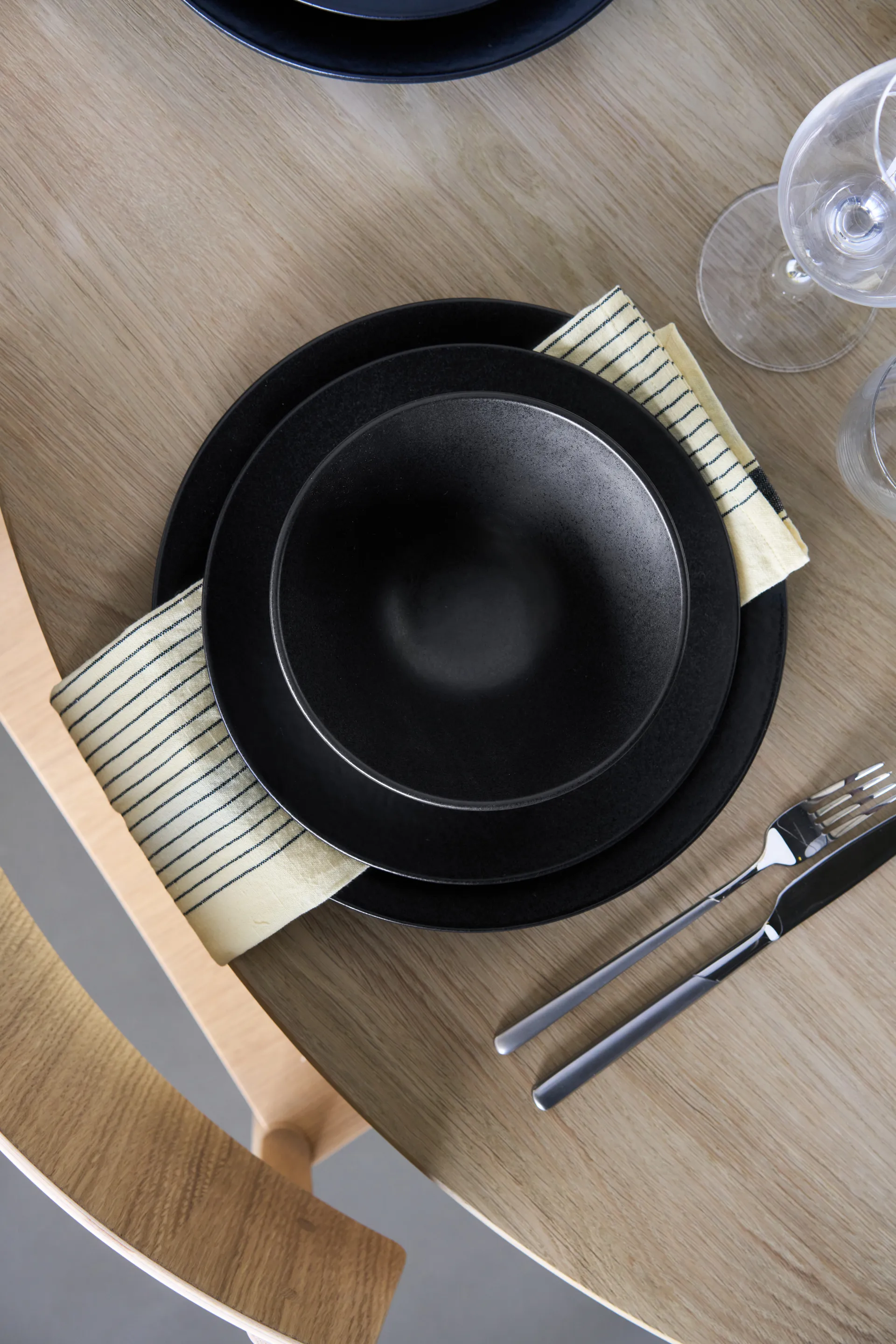 Terra dinner plate, Black stoneware, Ø26,5 cm Scandi Living