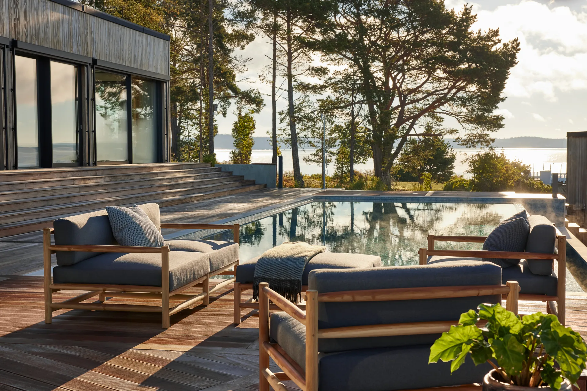 Saltholm sofa teak-grey brown cushion Skargaarden