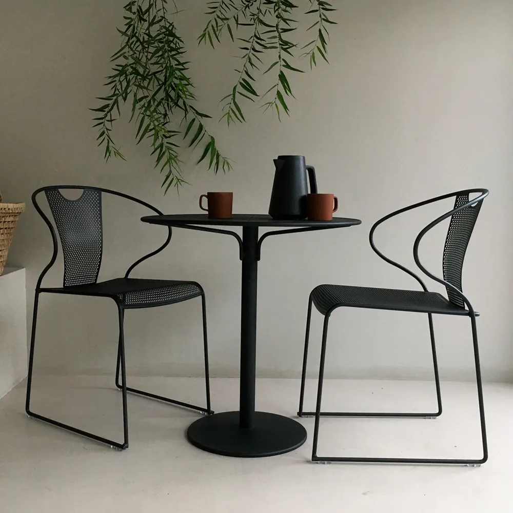 Piazza I table, Anthracite SMD Design
