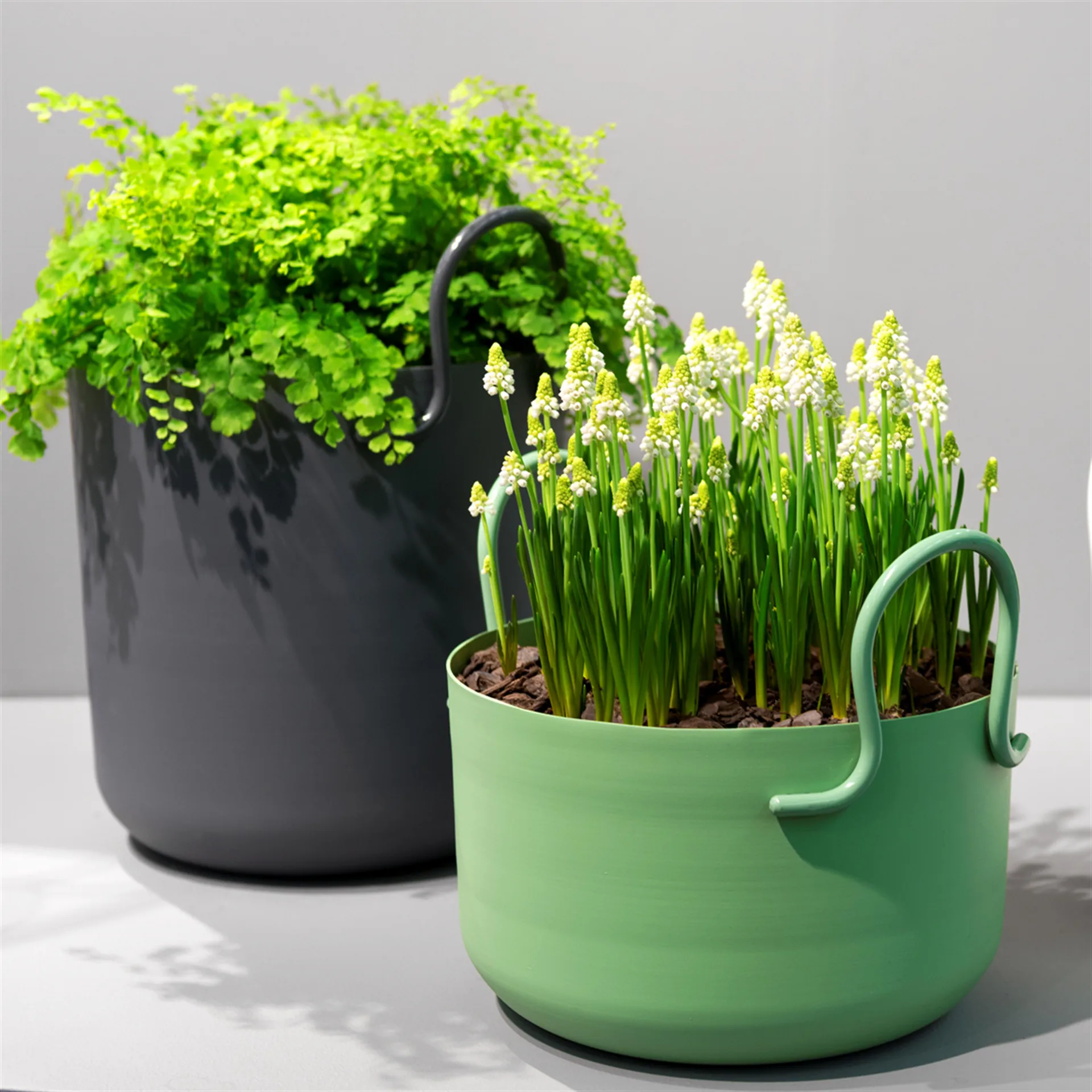Tivoli flower pot Ø30 cm, dark grey SMD Design
