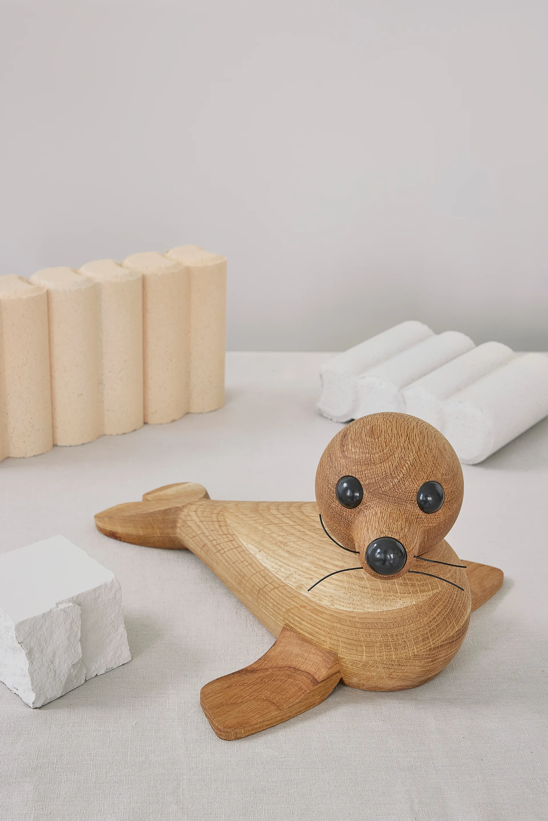 Anaana seal decoration 17 cm, Oak Spring Copenhagen