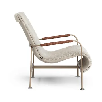 Serpentine armchair - Sheepskin Moonlight-nutmeg-Tärnsjö Cognac - Swedese