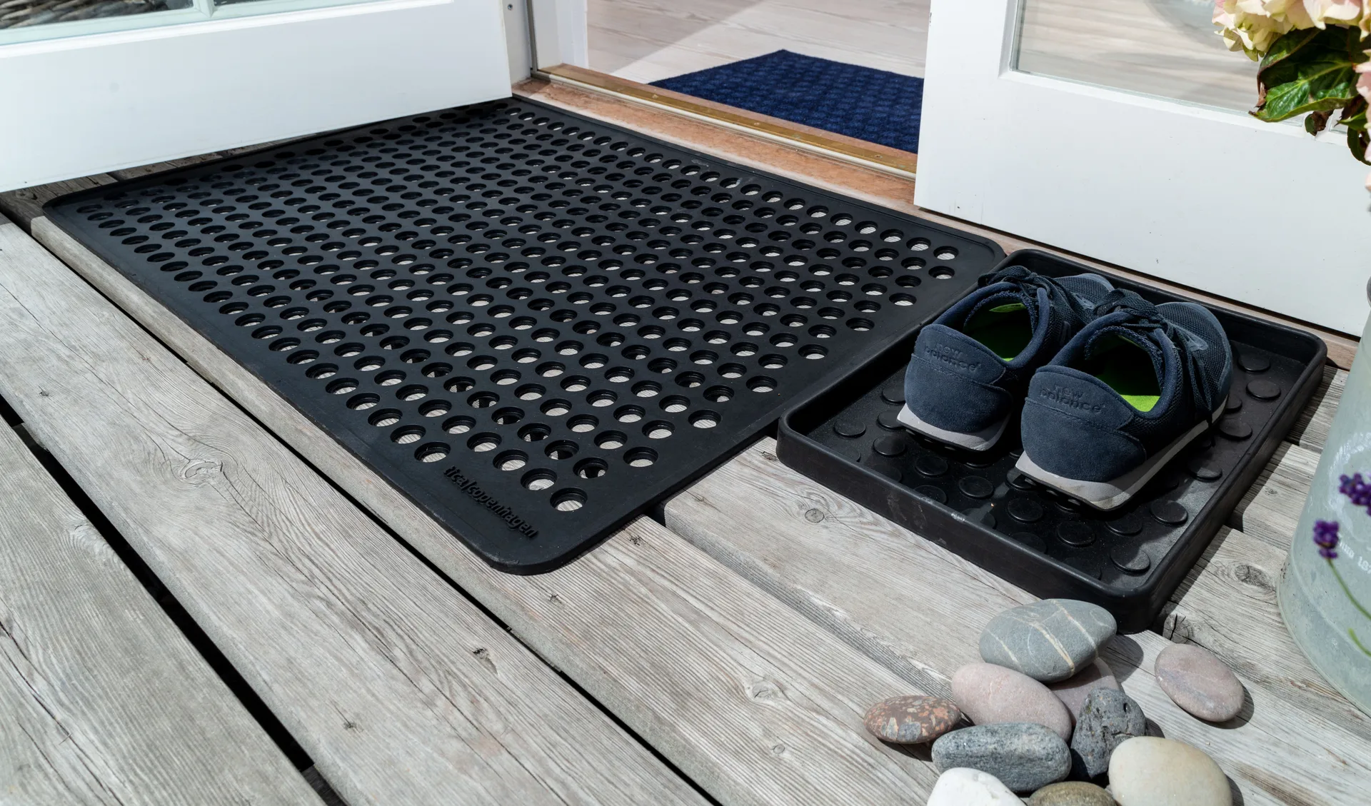 Dot rubber doormat, 60x90 cm tica copenhagen