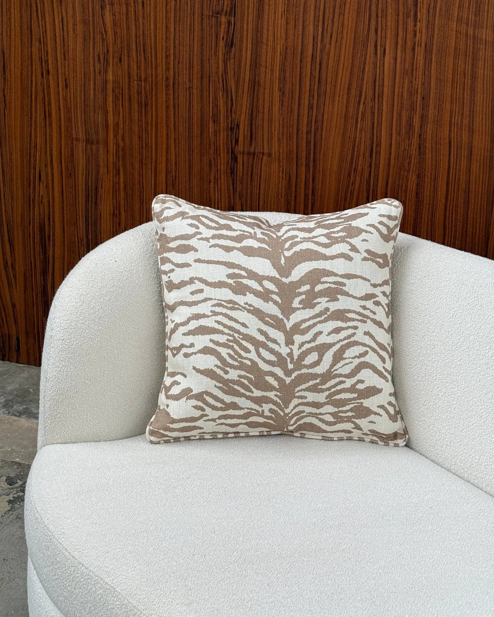 Norell cushion, Tiger beige-off white, 50x50 cm Tinted Norell cushion, Tiger beige-off white, 50x50 cm Tinted