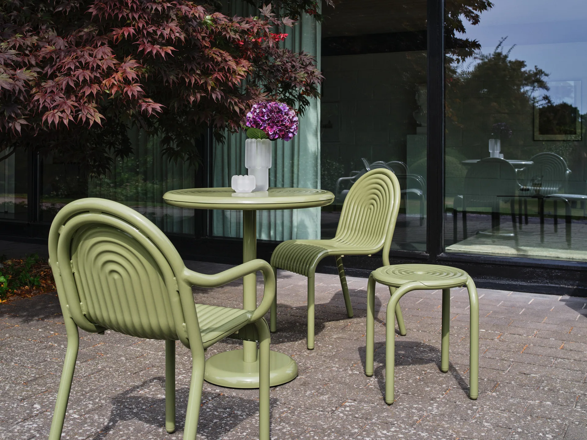 Groove café table round - Moss, Ø70 cm Tom Dixon