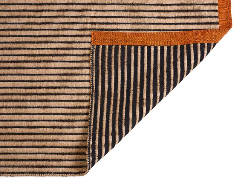 Line rug, Black 200x300 cm Tom Dixon