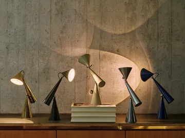 Pose Task LED table lamp - Kelp - Tom Dixon