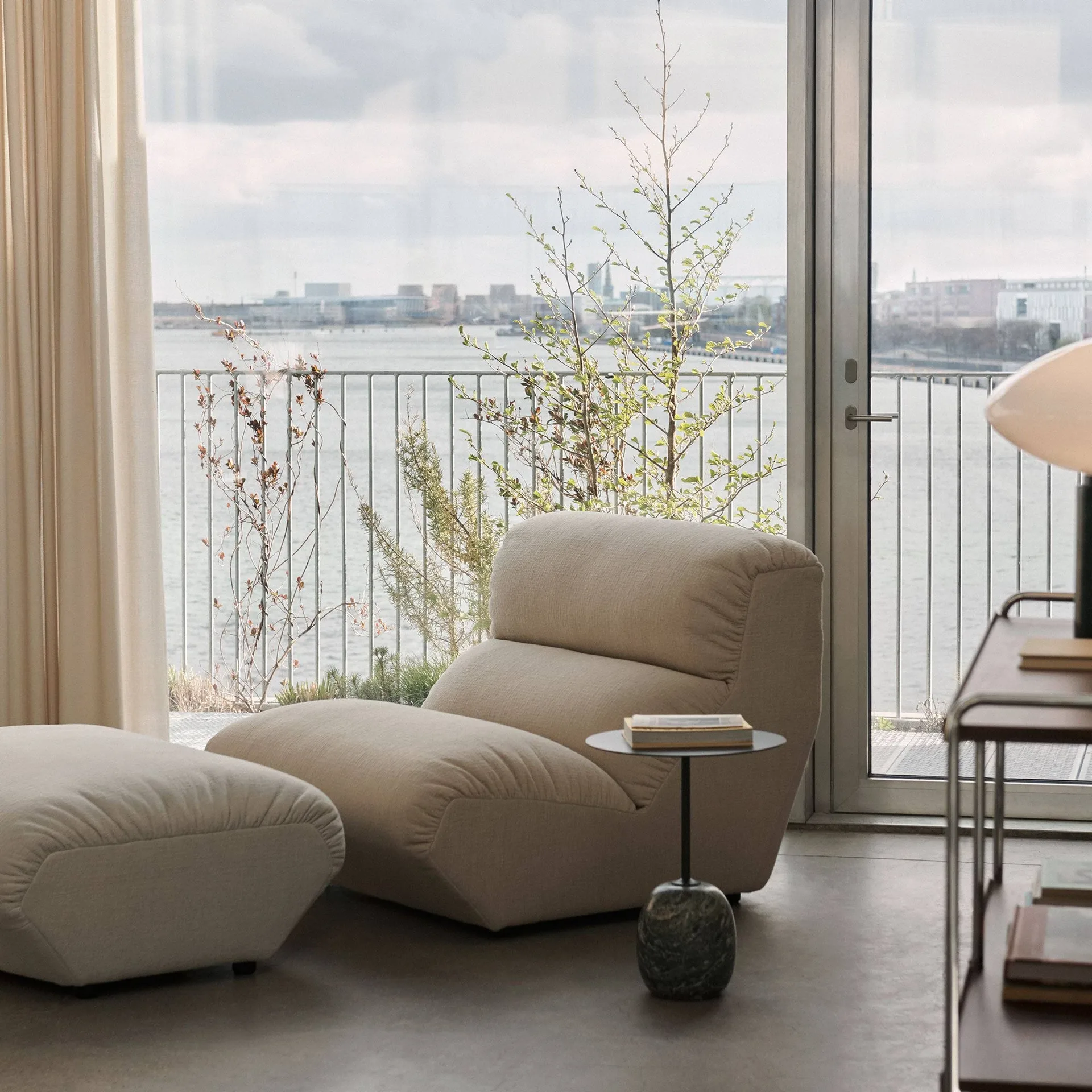 Hi Lo AV56 pouffe, Gentle 0733 &Tradition