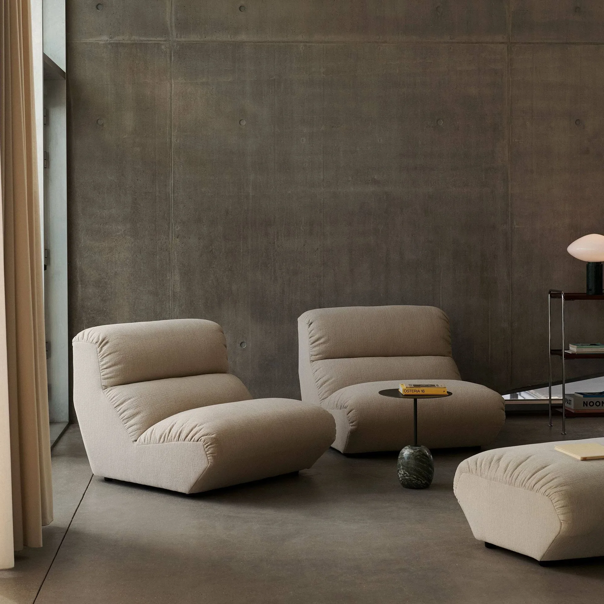 Hi Lo AV56 pouffe, Grain 61229 &Tradition