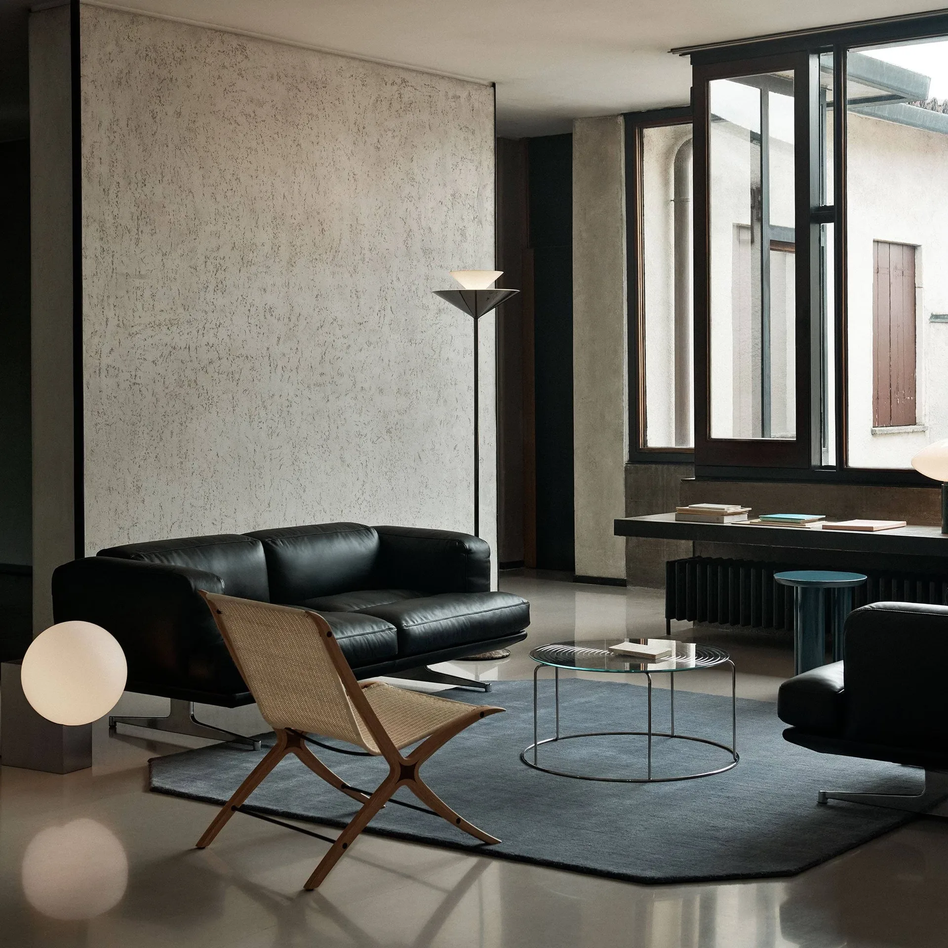 Wire VP17 coffee table, Stainless steel-glass, Ø74x36 cm &Tradition