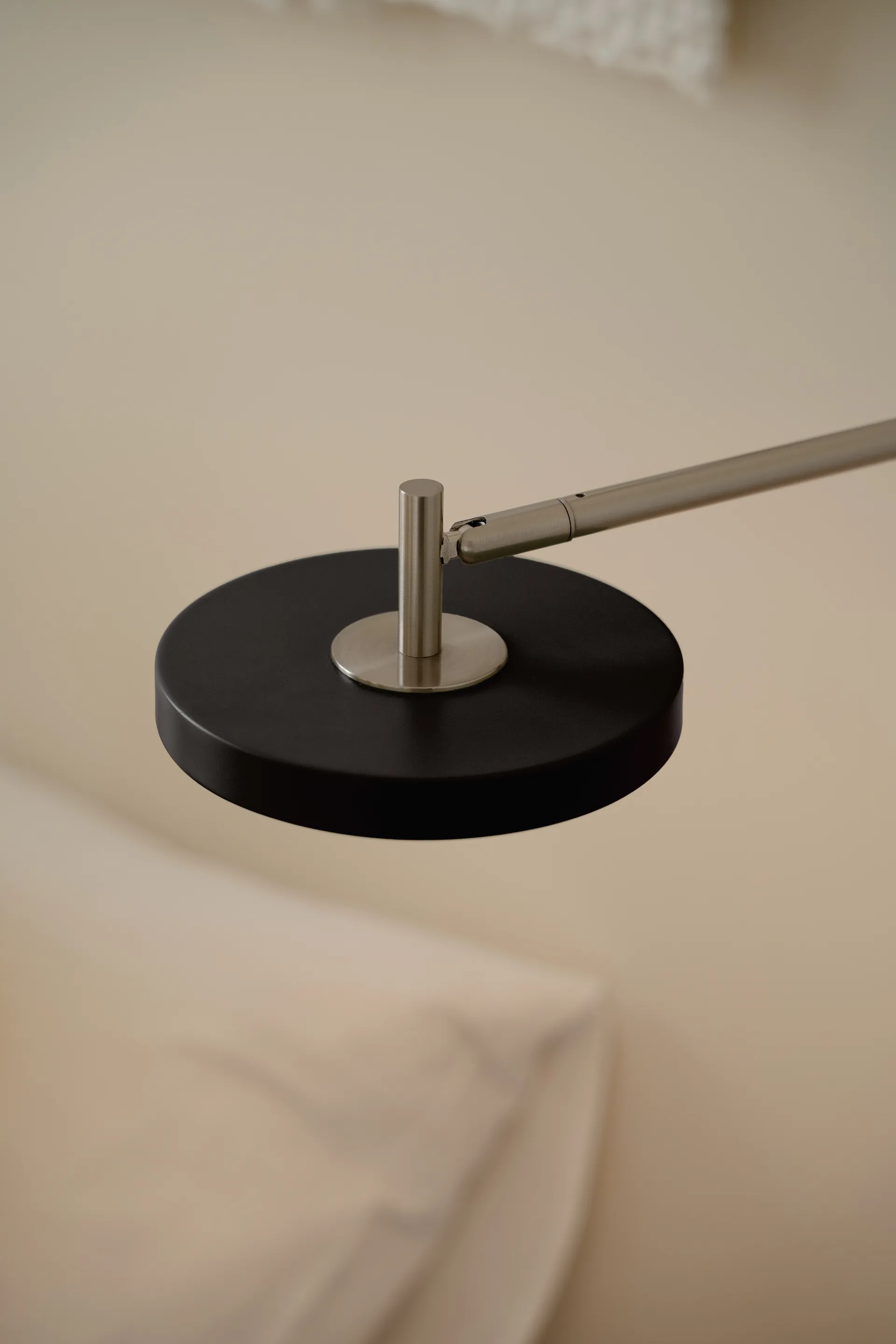 Asteria Wall wall lamp, Long, Black-chrome Umage