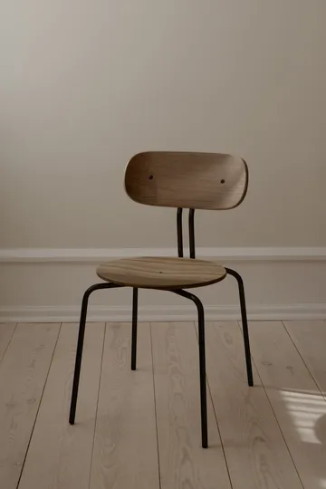 Curious chair - Smoked oak-black legs - Umage