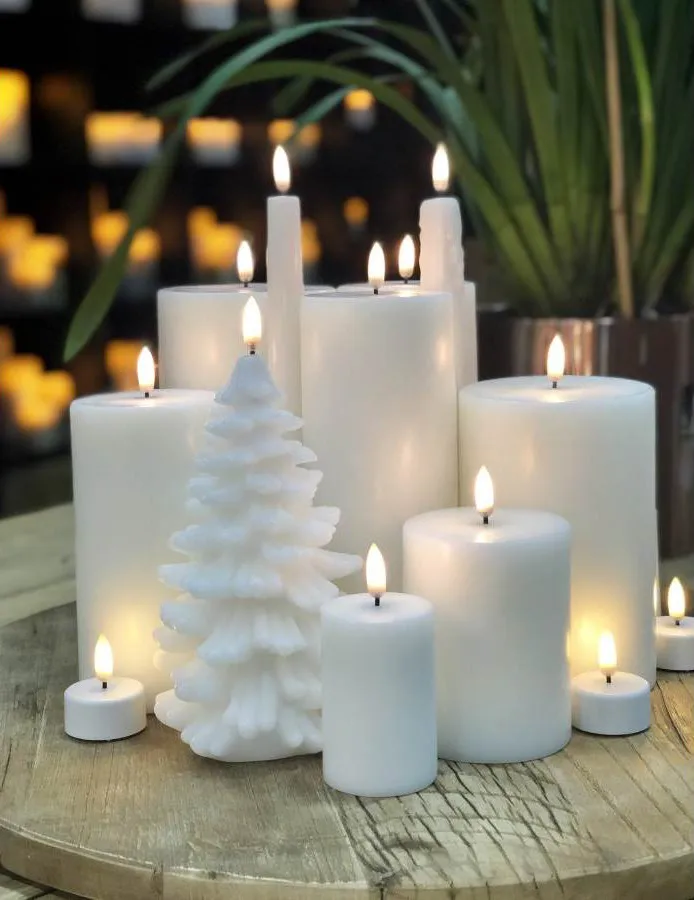 Uyuni LED Block candle white Ø5 cm, 7.5 cm Uyuni Lighting