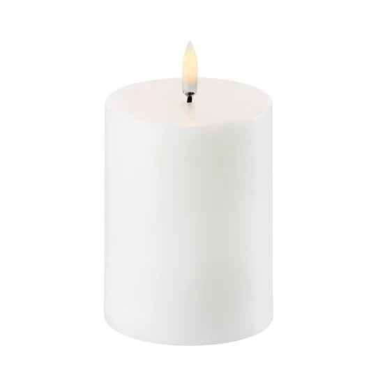 Uyuni LED Block candle white Ø7.8 cm, 10.1 cm Uyuni Lighting