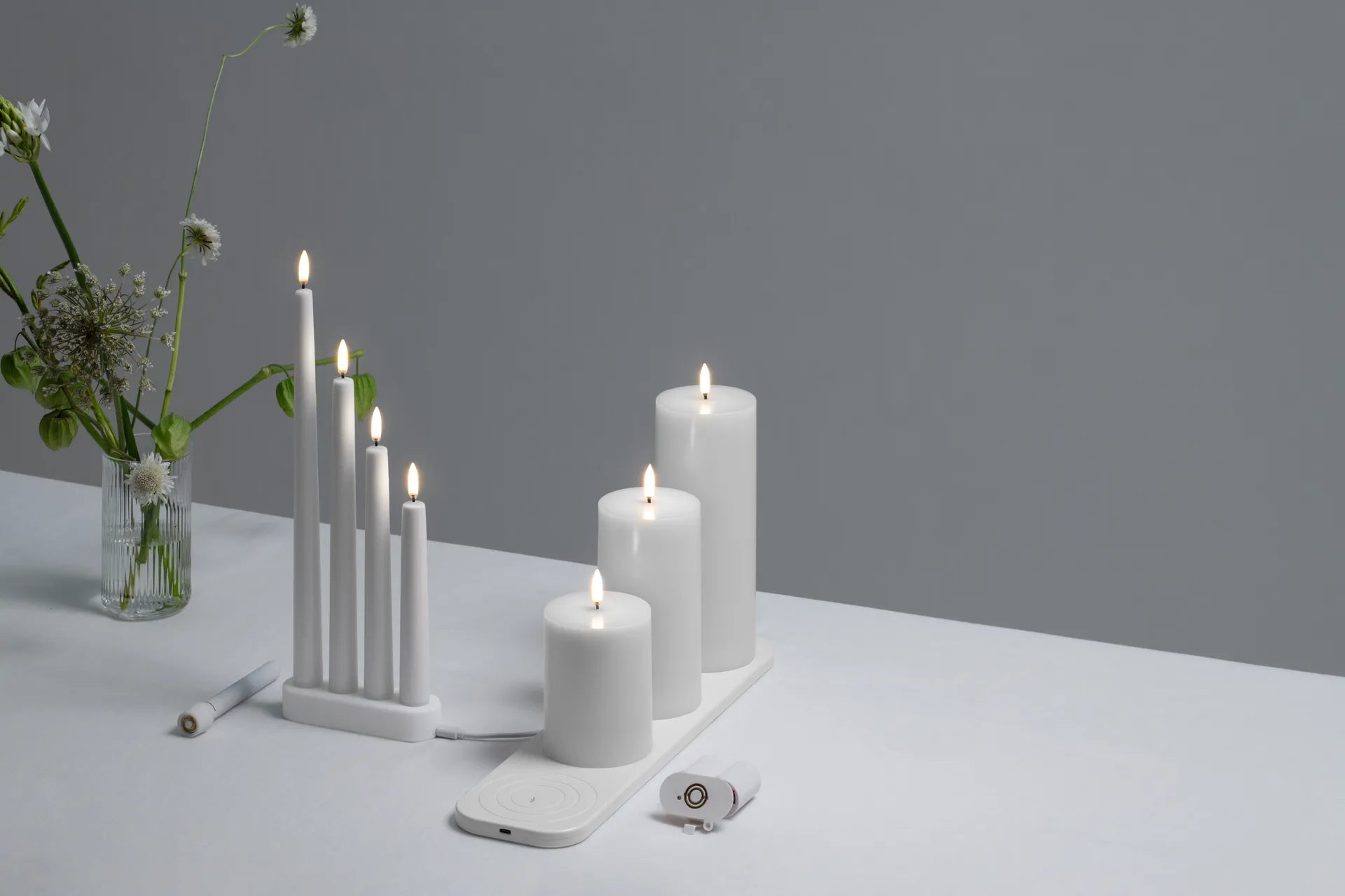 Uyuni LED Taper candles white 2-pack, Ø2.3x25.2 cm Uyuni Lighting