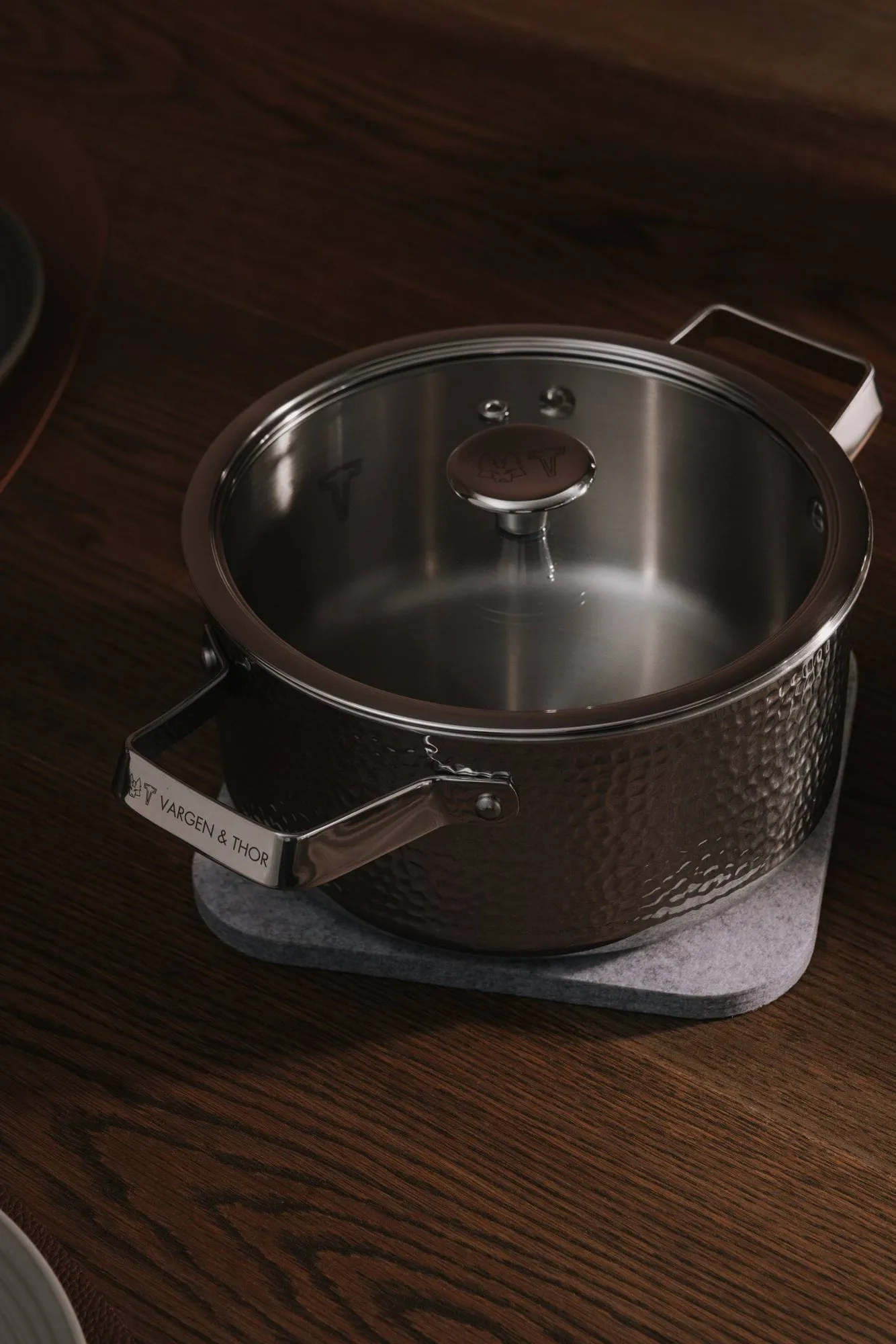 Kroma Bark casserole pot, Polished steel, 2.8 l Vargen & Thor
