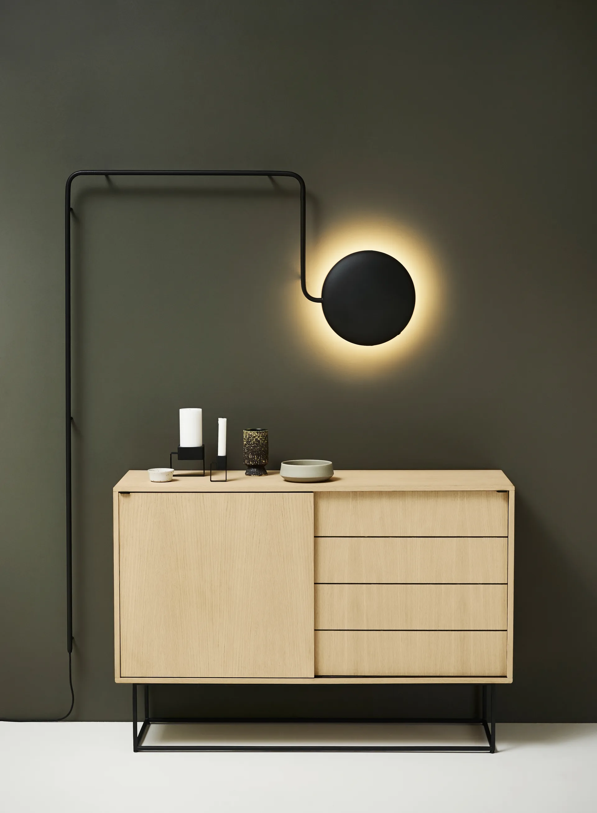 Mercury wall lamp, Black-painted metal Woud